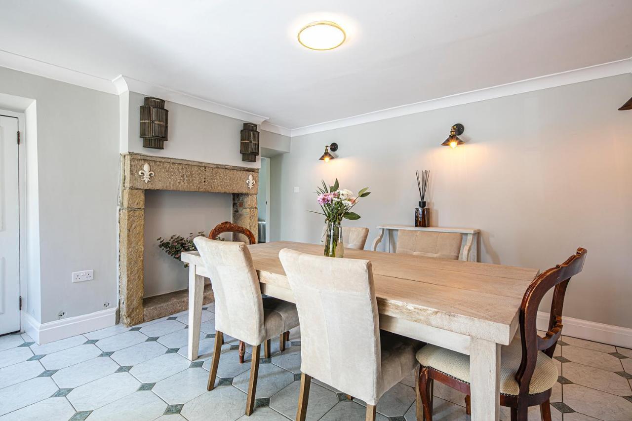 The Belle - A Lovingly Converted Grade II Listed Home From Home In 베이크웰 외부 사진